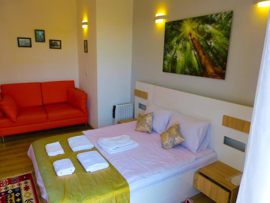 Live-Inn Stunning Apartment On Azneft Sq With President Palace & Old City Views 巴库 外观 照片