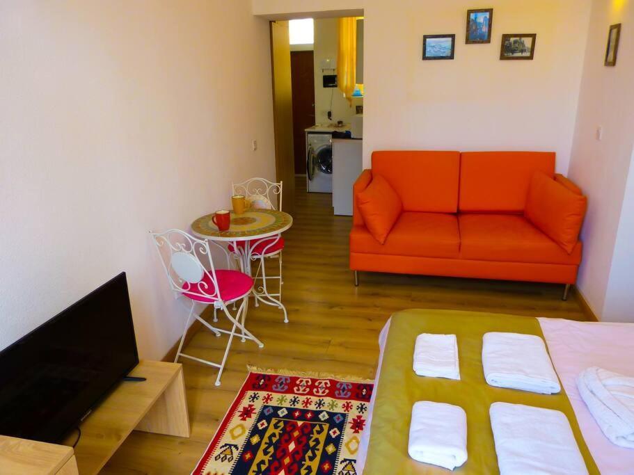 Live-Inn Stunning Apartment On Azneft Sq With President Palace & Old City Views 巴库 外观 照片