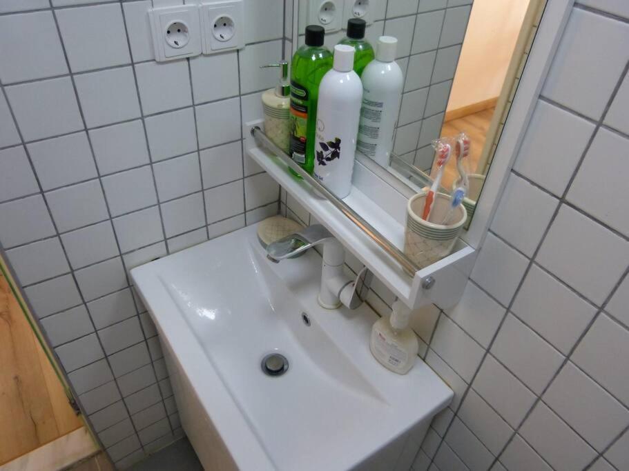 Live-Inn Stunning Apartment On Azneft Sq With President Palace & Old City Views 巴库 外观 照片